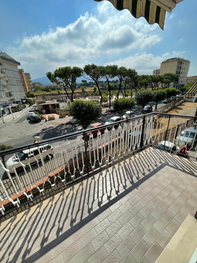 Madras Apartment San Giorgio a Cremano Eksteriør billede
